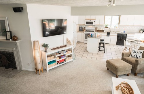 Shelbyville Cottage | My Sister’s Cottage- a Monthly Rental on Gun Lake