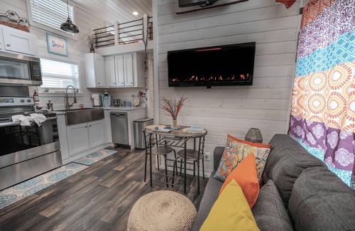 Fredericksburg Cottage | My Songbird - 165