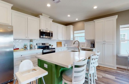 Port Bolivar House | My Three Suns: 3 BR, 2 BA House in Crystal Beach, Sleeps 9