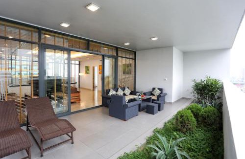 Dich Vong Hau Hotel | My Way Hotel & Residence Ha Noi