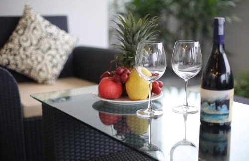 Dich Vong Hau Hotel | My Way Hotel & Residence Ha Noi