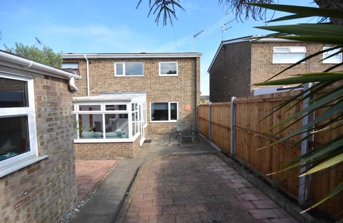 Lowestoft House | Myana Lodge
