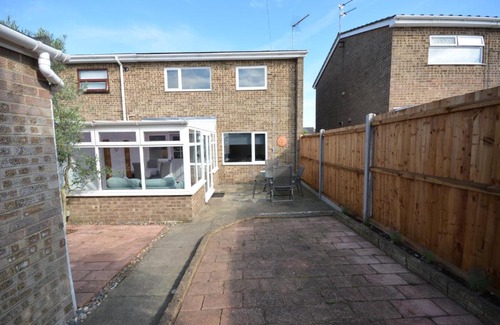 Lowestoft House | Myana Lodge