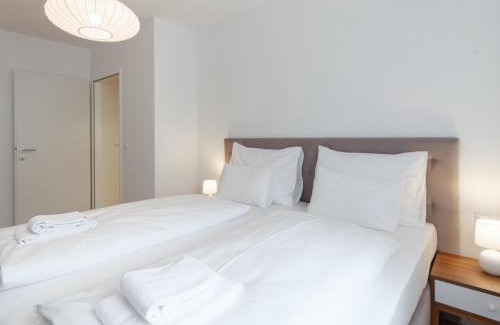 Favoriten Apartment | MyFavorit Apartments - Spacious Apartments next to Puplic Transport U1 direct connection to Citycenter