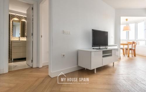 El Pison Apartment | MyHouseSpain - Primera línea de playa con parking