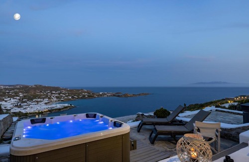 Psarou Villa | Mykonos Psarou Place