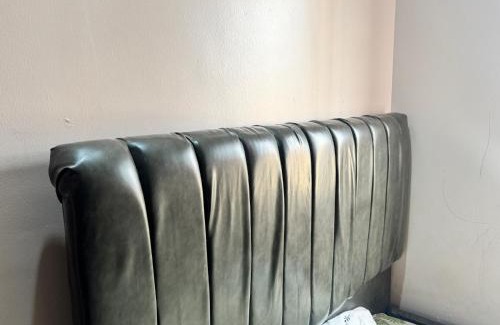 Mlingotini Apartment | Myles Home