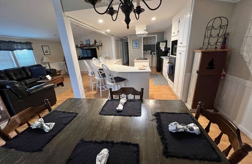 Garden City House | Myrtle Beach Rentals in Golf Cart Community - Oceanside Village