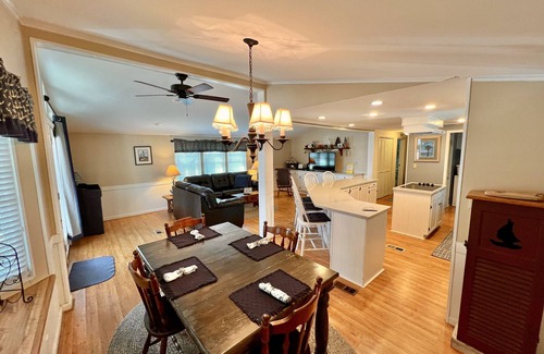 Garden City House | Myrtle Beach Rentals in Golf Cart Community - Oceanside Village