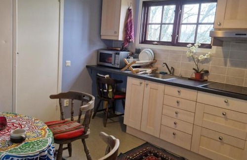 Lilla Edet House | Mysig stuga nära skogen