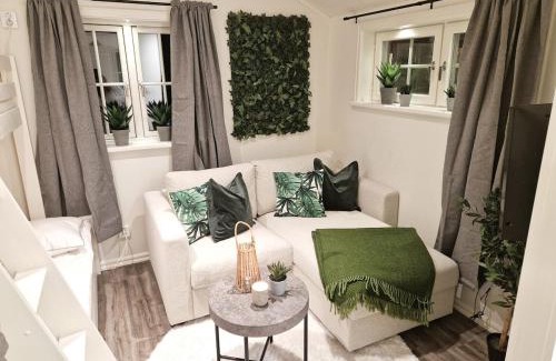 Leksand Municipality House | Mysig timmerstuga på dalagård