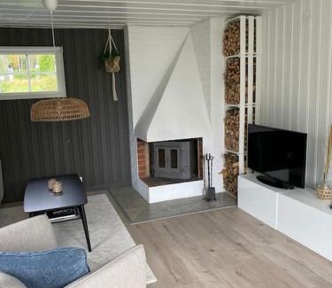Alno Villa | Mysigt hus nära hav och skog på härliga Alnö