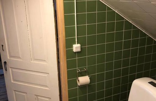 Kivik Apartment | Mysigt men trångt vindsrum i Svinaberga!