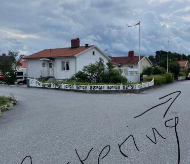Stromstad Municipality Apartment | Mysigt och centralt