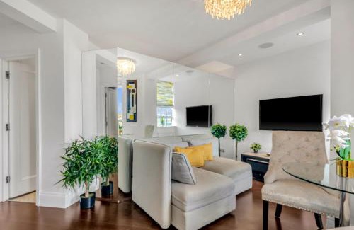 Brompton & Hans Town Apartment | MySquare Modern One Bed Serviced Apartment in Chelsea
