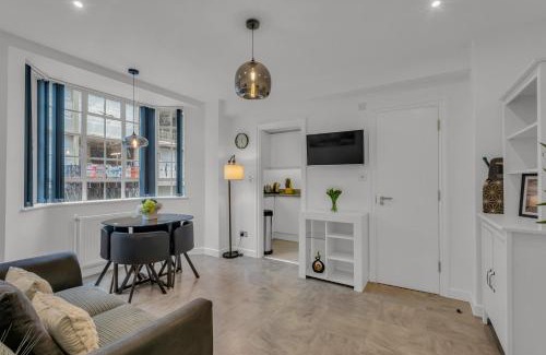 Brompton & Hans Town Apartment | MySquare Modern One Bed Serviced Apartment in Chelsea