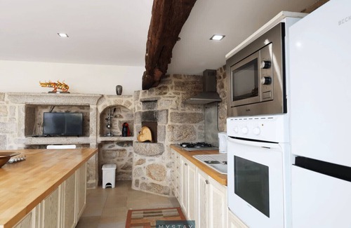 Barroselas House | MyStay - Cottage Viana muy privada con piscina y hermoso jardín