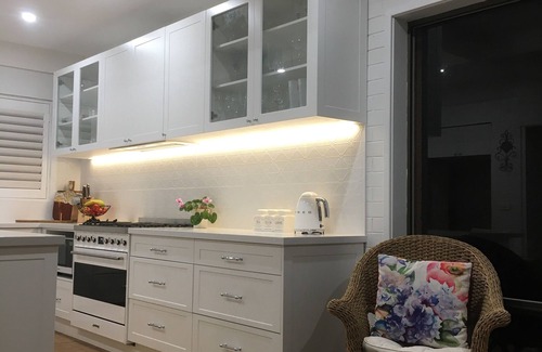Meroo Meadow House | Mystic Meadow Retreat.A magical 5 acre rural property close to town!