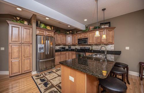 Oakland House | Mystic Memories
