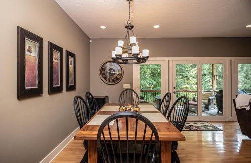 Oakland House | Mystic Memories