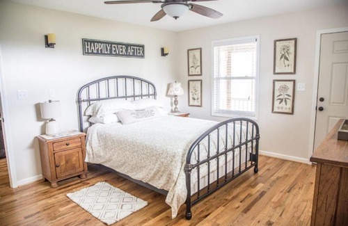 Barren Springs House | Mystic Moon cabin
