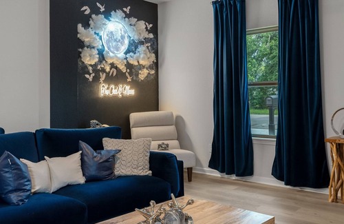 Waco House | Mystical Stays: The Owl & Moon, Group Trip, King Bed, Themed Stays. 3+2
