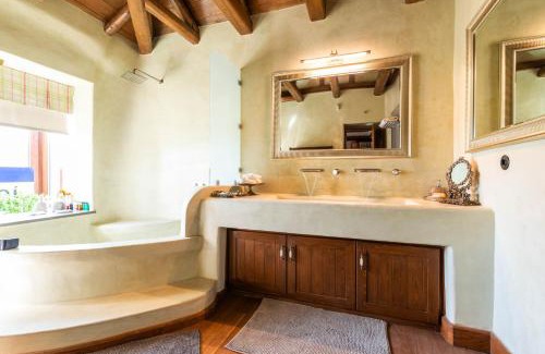 Pogoni Villa | Mystiko Art House by Eutopia