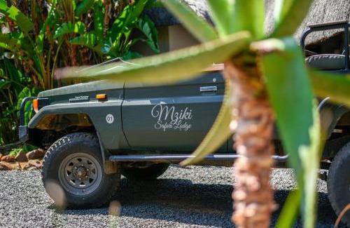 Beestekraal Cabin | Mziki Safari Lodge