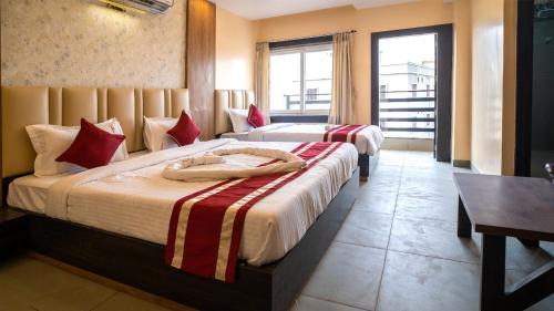 Madanpur Hotel | N B Sonar Bangla Hotel