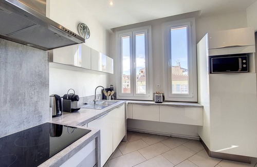 Quartier du Port Apartment | N&J - PALAIS LASCARIS - Port Area
