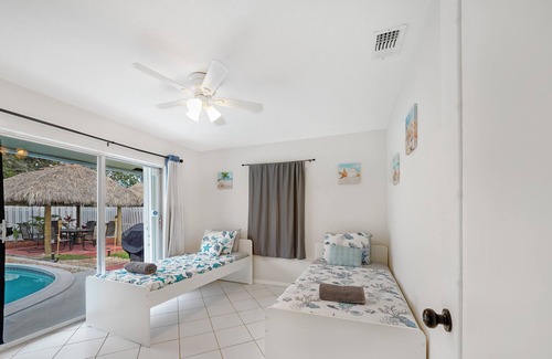 Imperial Point House | N'Jais Backyard Oasis! Heated Pool, Tiki Hut, & Pool Bar