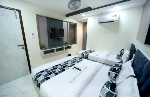 Versova House | N M Hotel Nr kokilaben Hospital