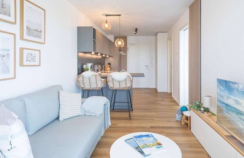 Norderhafen Apartment | N14 Meerzeit by Interhome