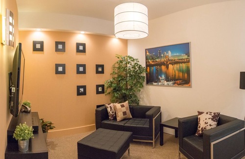 Norwood Apartment | N2 - Beautiful Extended Stay Apartment 1 bedroom central location