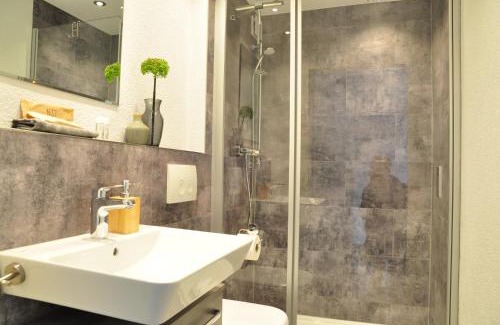 Aldingen House | N37 -modern eingerichtete Zimmer in ruhiger Lage