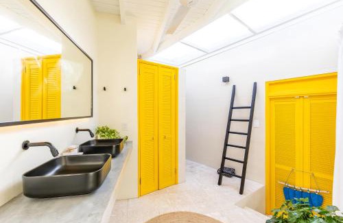 Paradera Cabin | Naïma Luxury Home, Cottage & Apartment Rentals