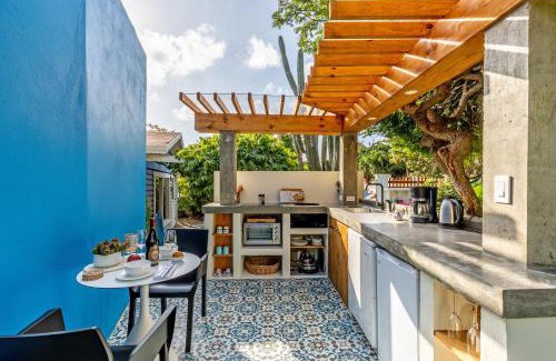 Paradera Cabin | Naïma Luxury Home, Cottage & Apartment Rentals