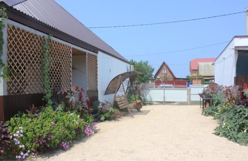 Dolzhanskaya House | Na Dolzhanskoy Guest House