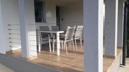Tisina House | NA OFF