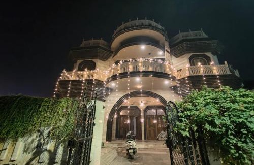 Mathura House | Naari Hotel & Home Stay