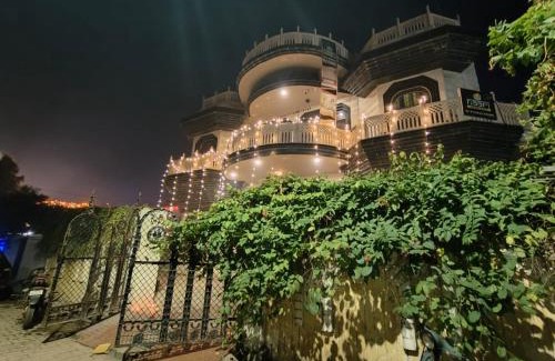 Mathura House | Naari Hotel & Home Stay