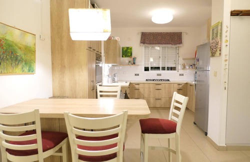 Beit Shemesh Apartment | Nachal Nachshon lovely apartment