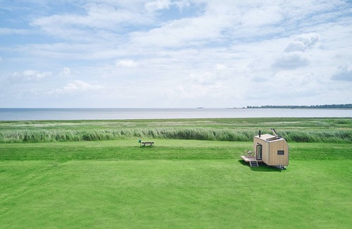 Wangerland House | Nachhaltig & Klimaneutral Übernachten im Green Tiny House Pioneer mit Meerblick