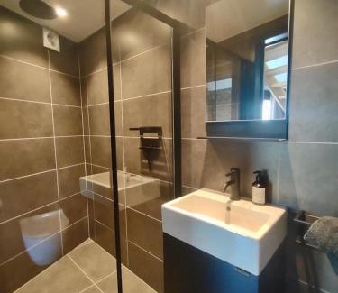Kluisbergen House | Nachtegael Poorthuis. Een ruime, lichte woning in loft stijl.