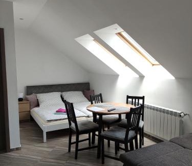 Pszczew Hostel | Nad Jeziorem Kochle
