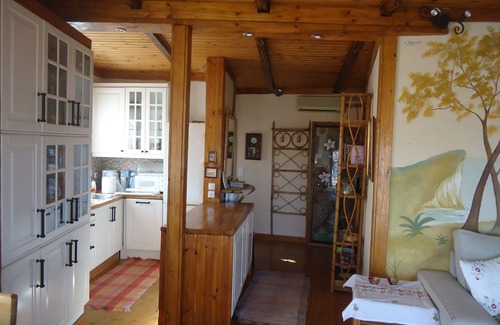 Anavyssos Villa | Nadia's Traditional Greek house