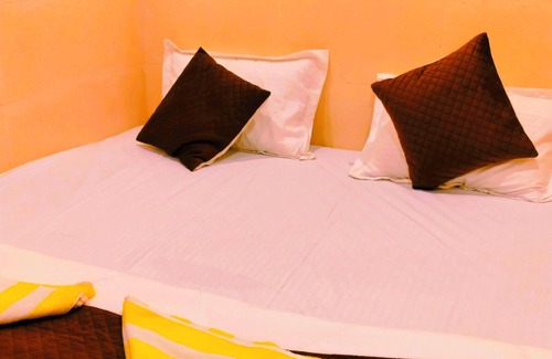 Prabhadevi Hotel | Nadim Tiger Residency