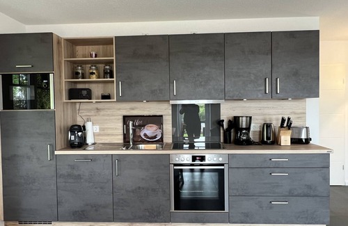Neu Hauen Apartment | Nagelneue Hundefreundliche Erdgeschosswohnung in Greetsiel!