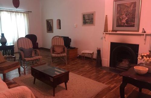 Nieu-Bethesda House | Nagenoeg