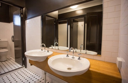 Adamstown Hotel | Nags Head Hotel